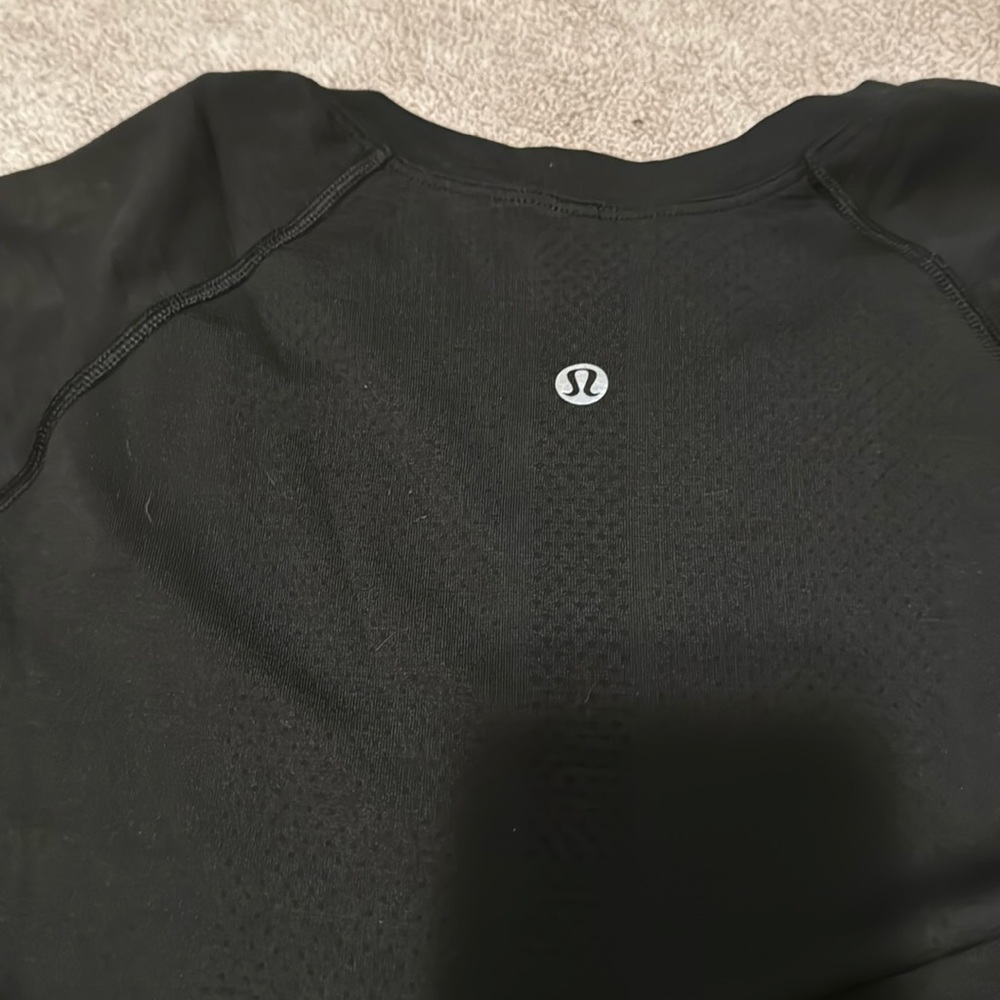 Lululemon swiftly tech long sleeve race length size 8
